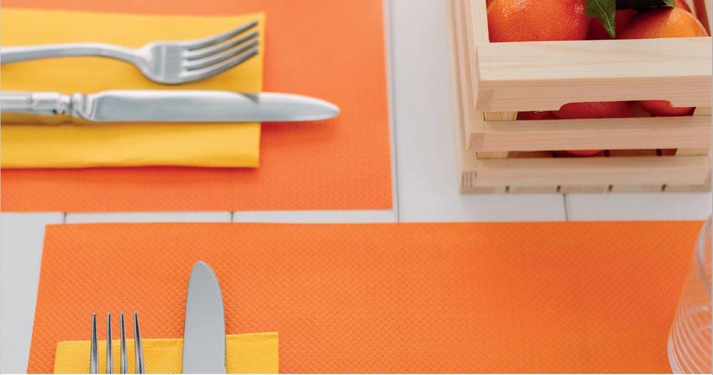 Papírové ubrousky INFIBRA 2vrstvy 25x25cm oranžová 100ks